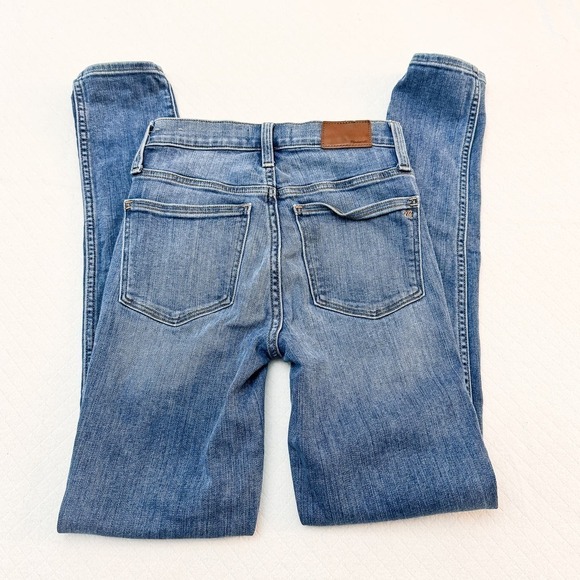 Madewell 10" Roadtripper Medium Wash Button Fly Denim Jeans SIze 23T - Picture 4 of 8